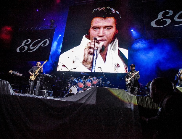 "Elvis in Concert" reúne em São Paulo diversos músicos e companheiros da banda do cantor (8/10/12) - Leonardo Soares/UOL