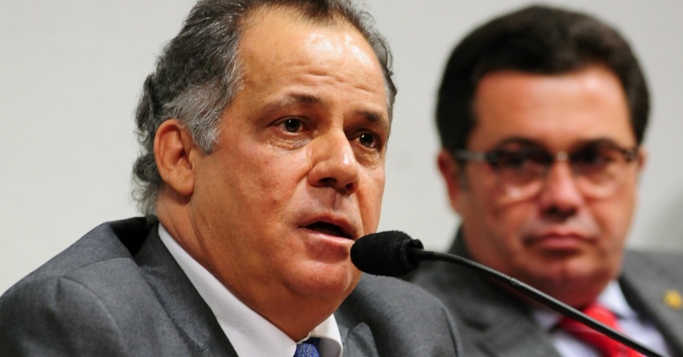 9.out.2012 - Deputado Federal Carlos Alberto Leréia (PSDB-GO) é interrogado na CPI do Cachoeira sobre seu envolvimento com o contraventor 