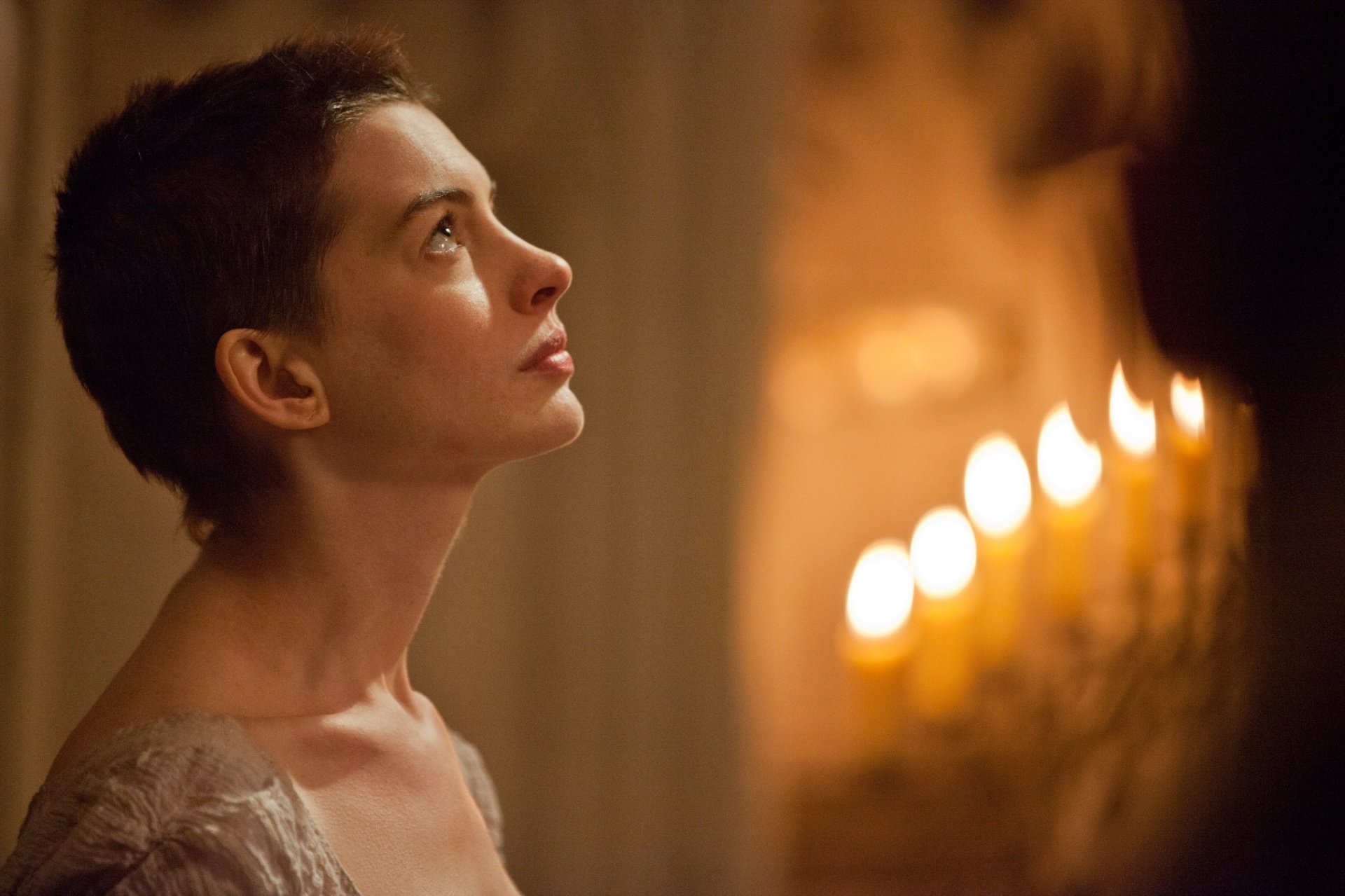 Anne Hathaway em cena de "Os Miseráveis", de Tom Hooper - Divulgação