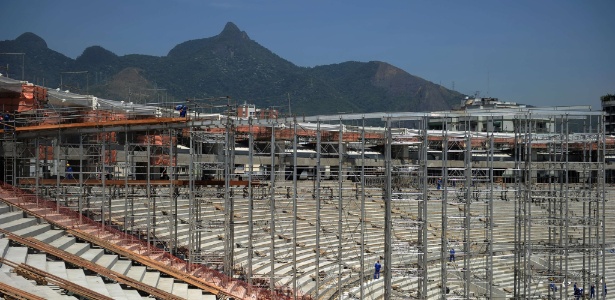 Com 70% dos trabalhos concluídos, o Maracanã começará a receber a estrutura da cobertura este mês