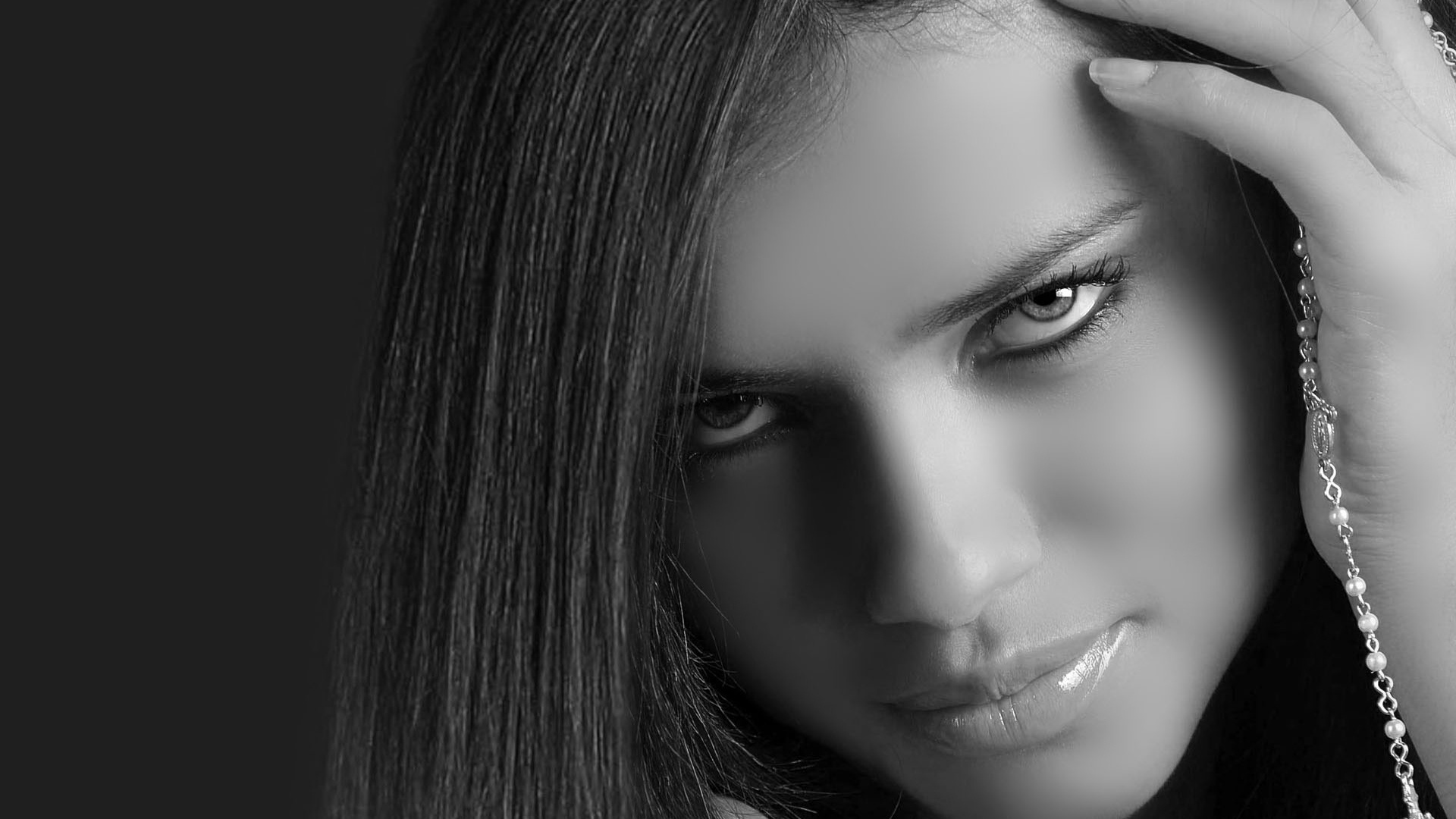 Adriana Lima, uma das mais belas top models brasileiras, é casada com o jogador sérvio do Chicago Bulls Marko Jaric - Divulgação