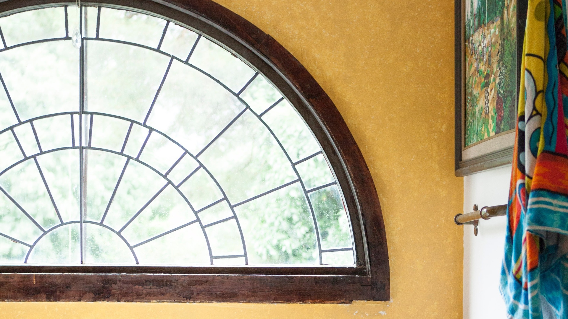 Mansão de John Archer foi construída com relíquias arquitetônicas e objetos resgatados do lixo, nos EUA (Imagem do NYT, usar apenas no respectivo material) - Trent Bell/ The New York Times