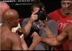 Anderson sobra 2kg na pesagem e gringos sofrem com "Uh, vai morrer" antes do UFC Rio 3