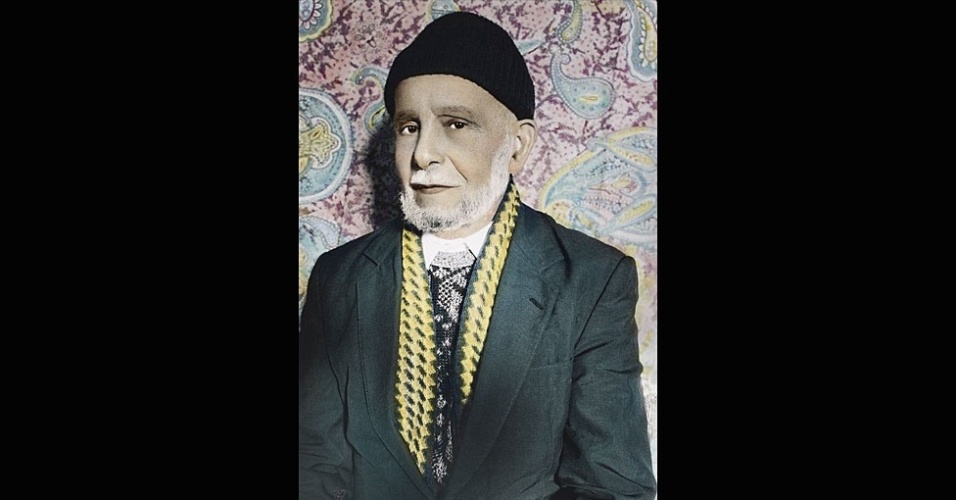 Youssef Nabil e um dos retratos dla série The Yemeni Sailors of South Shields - Art Fund Collection of Middle Eastern Photography at the V&A and the British Museum