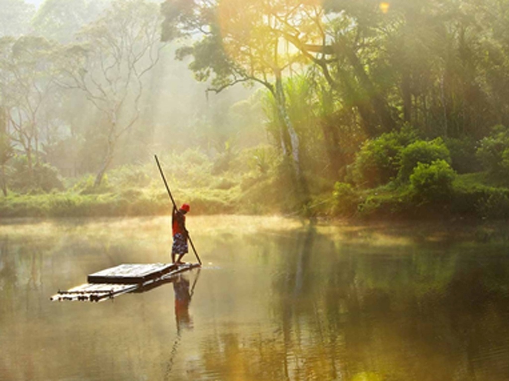 Acaba de ser realizada a primeira edição do concurso de fotos Children’s Eyes on Earth, para destacar o olhar das crianças e adolescentes sobre questões ambientais ao redor do mundo. Com “Manhã em Situ Gunung”, o indonésio Michael Theodric, de 14 anos, conquistou o terceiro lugar.  - Michael Theodric/Chidlren's Eyes on Earth 2012