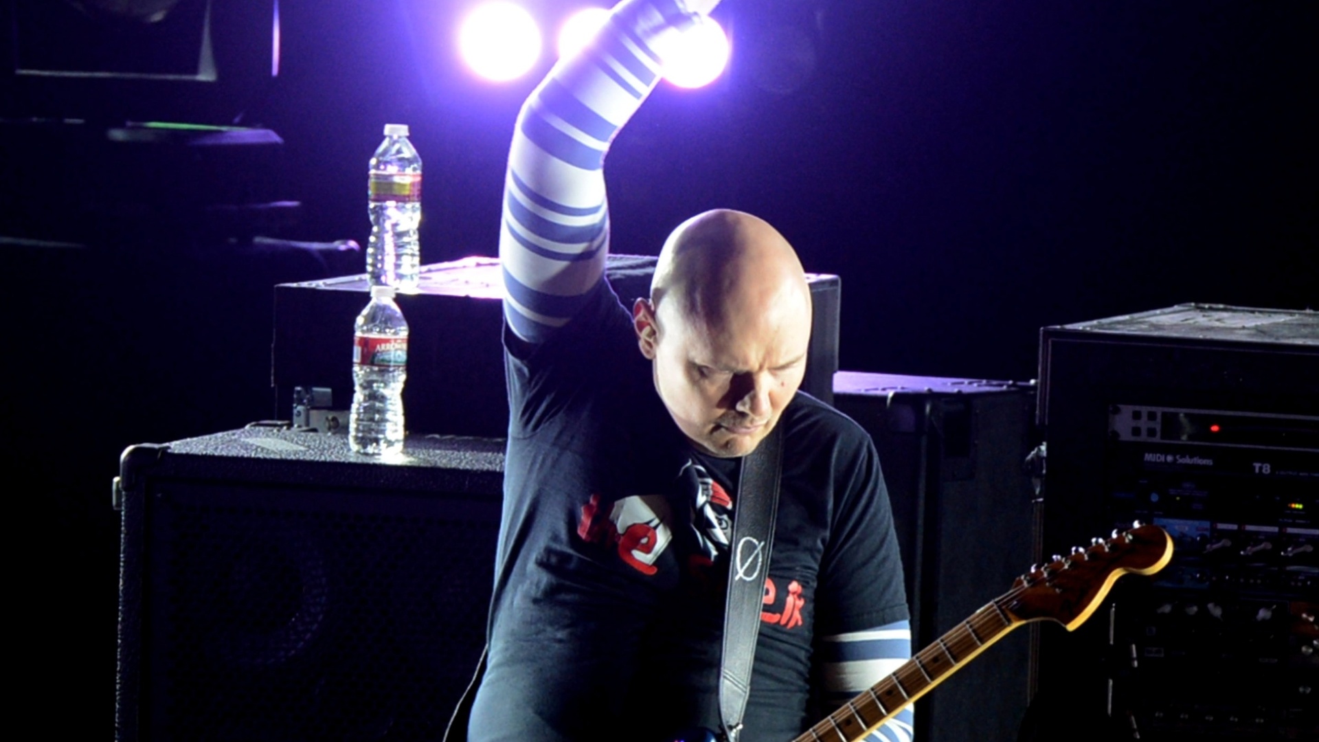 Único integrante da formação original do Smahing Pumpkings, Billy Corgan se apresenta com a banda no no Gibson Amphitheatre em São Francisco, Califórnia. Na apresetação, o grupo mostrou o álbum "Oceani", de 2012, na íntegra, além de clássicos da banda e covers de David Bowie e Kiss (14/10/12)  - Getty Images
