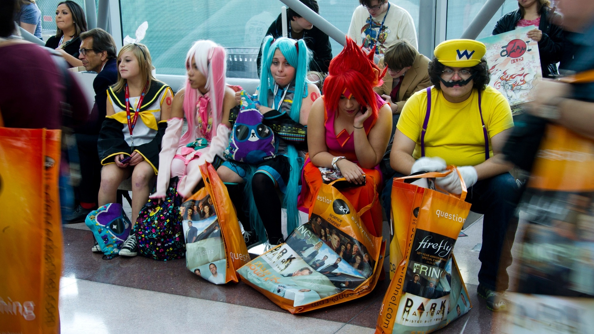 Cosplayers participam da Comic-Con de Nova York (13/10/12) - Charles Sykes/Invision/AP