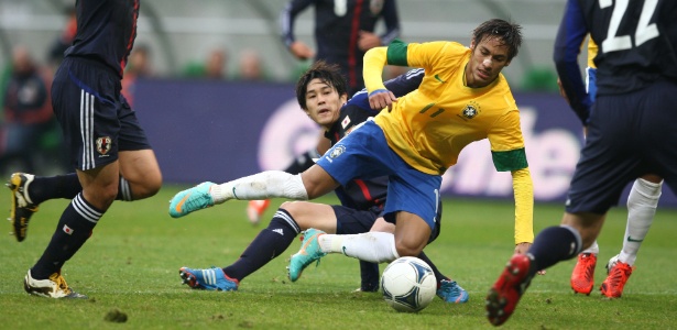 Com Neymar de referência, seleção tropeça antes da Copa em casa