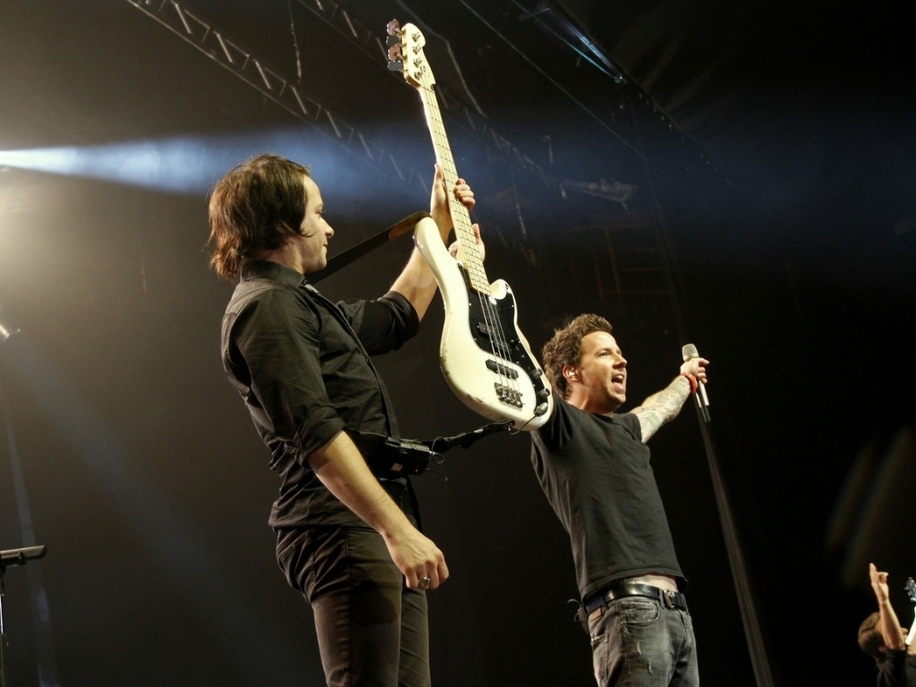 A banda canadense de rock Simple Plan se apresenta no Citibank Hall, na Barra da Tijuca, Rio de Janeiro (17/10/12) - Roberto Filho/AgNews