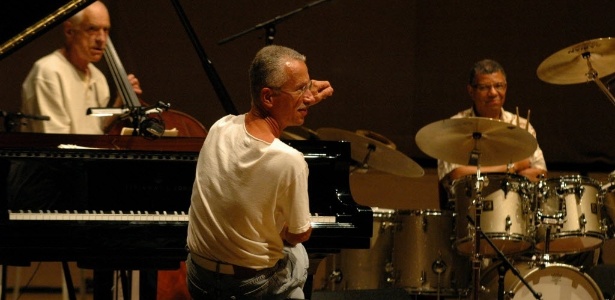 O pianista Keith Jarrett durante ensaio com a banda em estúdio - AP Photo/ECM Records, Sven Theilman