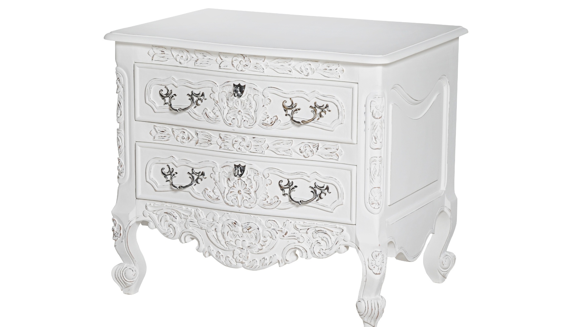 Da Secrets de Famille (www.secretsdefamille.com.br), a cômoda Mariage é feita de madeira entalhada e tem duas gavetas. A peça sai por R$ 5.878,20. Preços pesquisados em outubro de 2012 e sujeitos a alterações - Divulgação