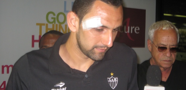 Rafael Marques, que sofreu traumatismo craniano, ficará em repouso nos próximos dias - Bernardo Lacerda/UOL Esporte