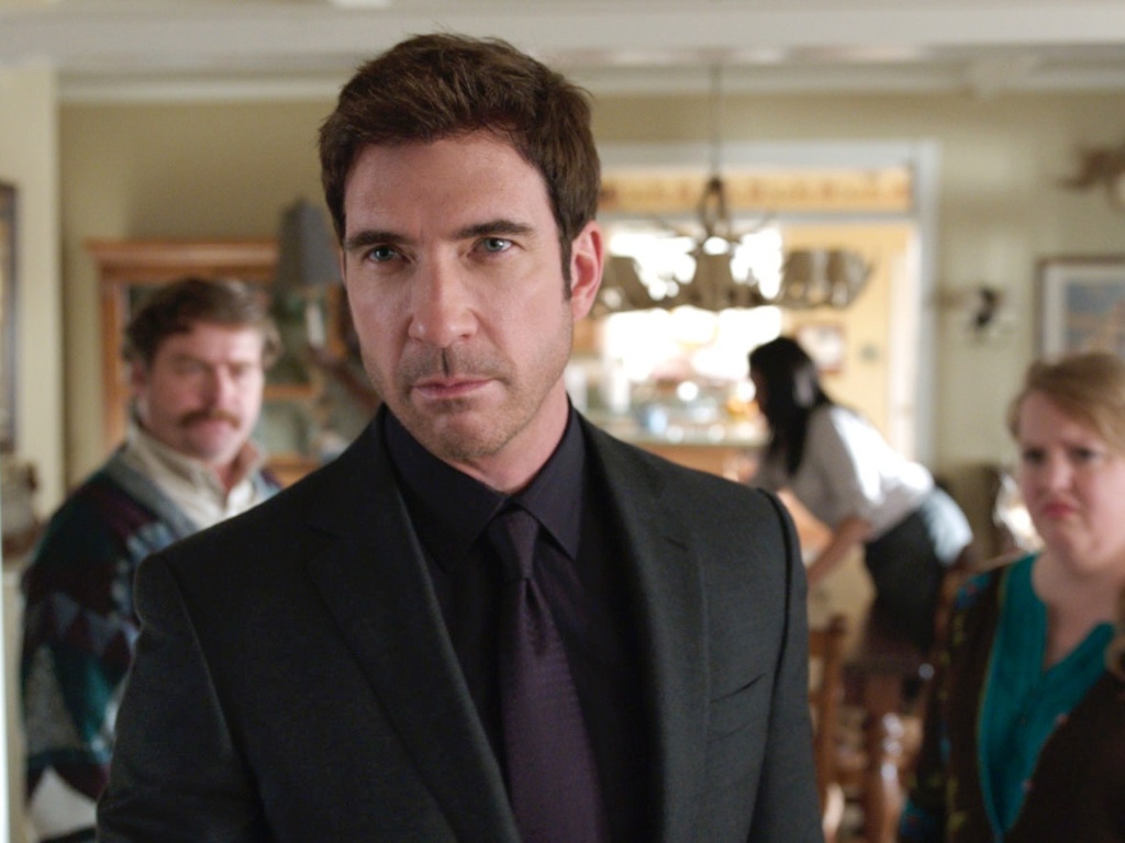 Dylan McDermott vive o coordenador de campanha Tim Wattley - Divulgação