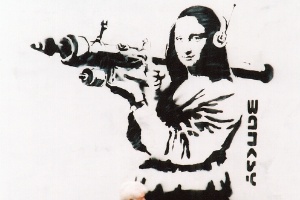 Monalisa segura uma míssel em obra de Bansky, presente no livro "Guerra e Spray", traduzido pela Intrínseca em  - Divulgação