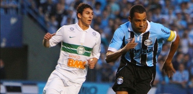 Gilberto Silva disputou a última partida contra o Coritiba, pelo Campeonato Brasileiro - LUCAS UEBEL/GREMIO FBPA