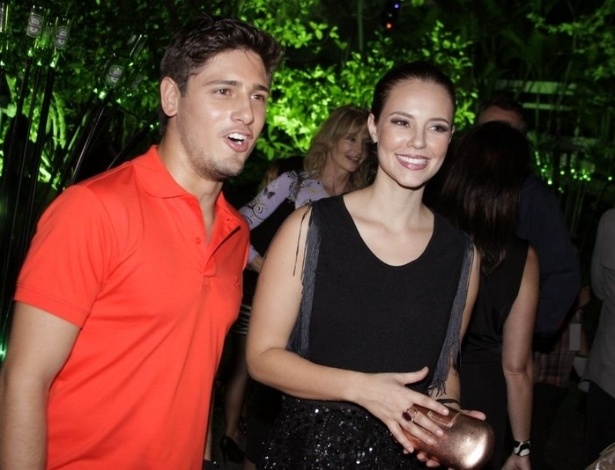 Daniel Rocha e Paola Oliveira na festa para o lançamento do filme "007- Operação Skyfall", no Morro da Urca, Rio de Janeiro (22/10/12)
