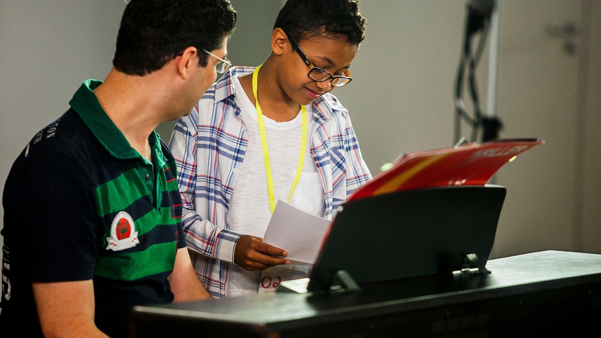 Jean Lucas, de 11 anos, chegou decidido, pediu a nota que queria para o pianista que estava auxiliando os candidatos e se apresentou para os jurados - Leonardo Soares de Souza/ UOL