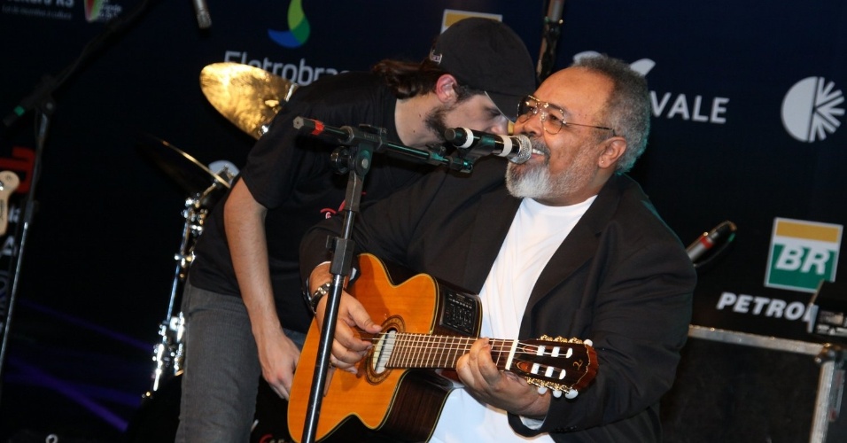 Jorge Aragão se apresenta no Festa Nacional da Música, em Canela, Rio Grande do Sul (22/10/12) - Graça Paes/Foto Rio News
