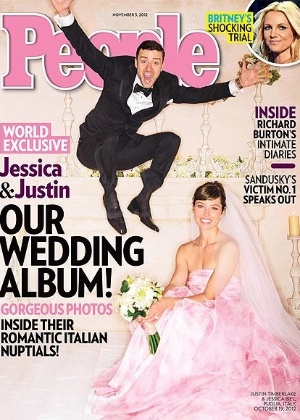 A capa da revista "People" mostra o casal de noivos Justin Timberlake e Jessica Biel 