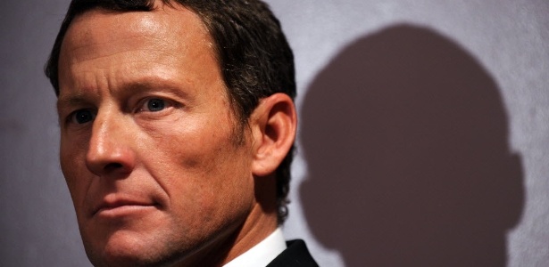 Popularidade de Lance Armstrong é baixa após confissão de doping - AFP