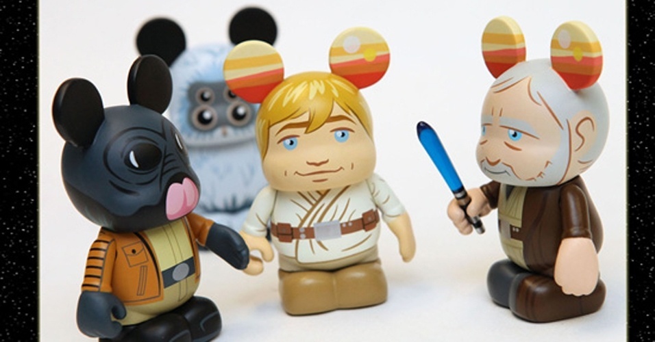 A série de toy art Vinylmation, com bonecos no formato do corpo do Mickey, tem coleções especiais de personagens do Star Wars, como Hans Solo e Luke Skywalker - Divulgação