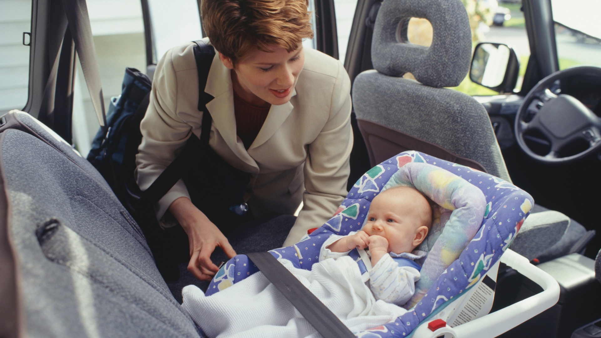 Vai Viajar De Carro Com Seu Bebê Veja Dicas Para Um Passeio