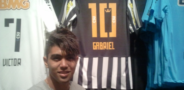Gabigol venceu concorrência com Felipe Anderson e ficou com a camisa 10 de Ganso - Samir Carvalho/UOL