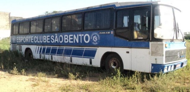 Ônibus do São Bento que a torcida tenta emplacar no Lata Velha, do Caldeirão do Huck - Divulgação