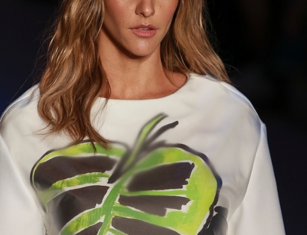 A apresentador e atriz Fernanda Lima foi o destaque nas passarelas deste terceiro dia de São Paulo Fashion Week (31/10/2012) - Alexandre Schneider/UOL