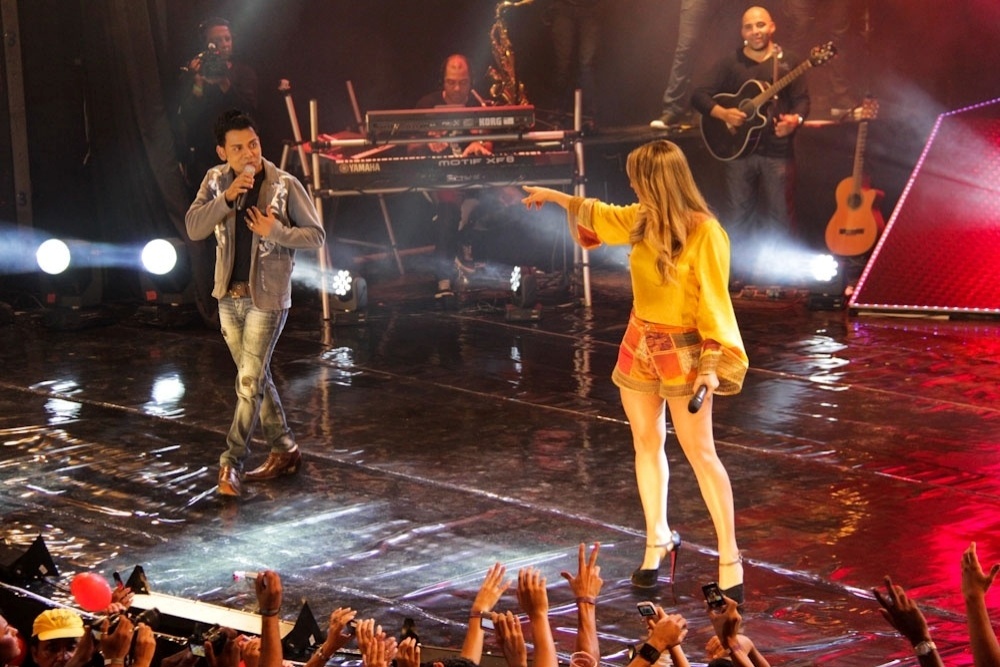 Claudia Leitte canta com Pablo na gravação do primeiro DVD do cantor de arrocha em Salvador  (2/11/12) - Milene Cardoso/AgNews