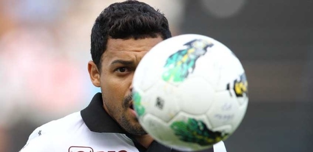 O atacante Eder Luis espera marcar e amenizar a má temporada pelo Vasco da Gama - Marcelo Sadio/vasco.com.br