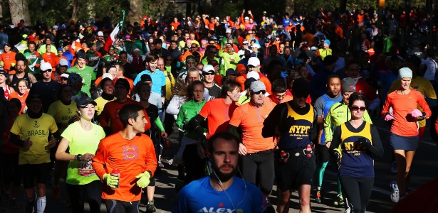 "Órfãos" da maratona de Nova York correm no Central Park. Prova foi cancelada por causa do furacão Sandy - Getty Images