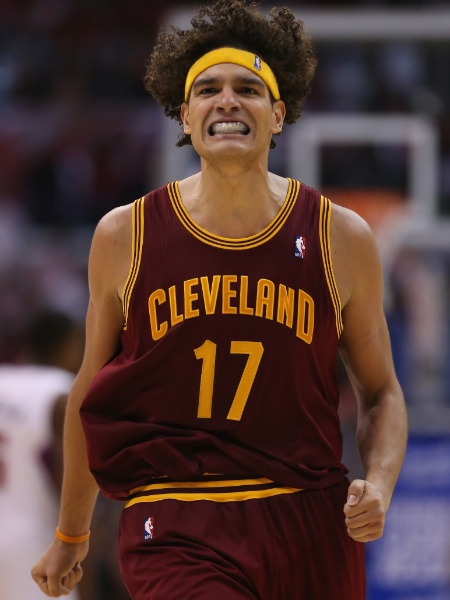 Varejão atuou no Cleveland Cavaliers por 12 temporadas - Mike Ehrmann/Getty Images/AFP
