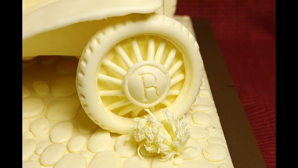 "Comecei a fazer esculturas de manteiga há 30 anos, quando trabalhava como chef", contou Athukorale - Caters 