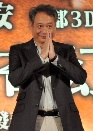 O diretor chinês Ang Lee posa durante evento para a imprensa de "Life of Pi", em Taipei (7/11/12) - AFP PHOTO / Mandy CHENG 