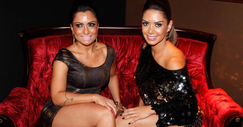 Dani Sperle e Graciele Carvalho na festa dos 20 anos da "Revista Sexy", no Clube A, em São Paulo (7/11/12)