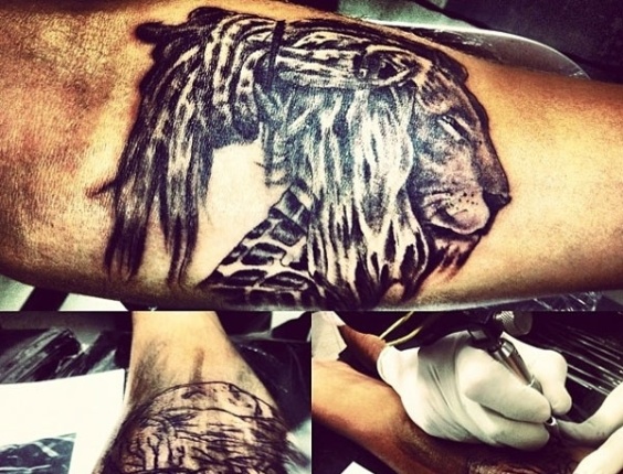 Caio Castro posta foto de suposta tatuagem na rede social Instagram (14/11/12)