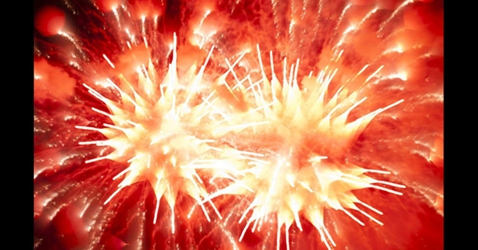 "Eu ouvi sobre essa técnica sendo usada para fotografia de exposição longa antes, mas a precisão e o timing das imagens para gerar 'criaturas do mar' era algo que eu nunca tinha visto antes"  - David Johnson/BBC