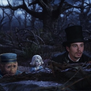 O ator James Franco em cena do filme "Oz: Mágico e Poderoso", de Sam Raimi  - Divulgação