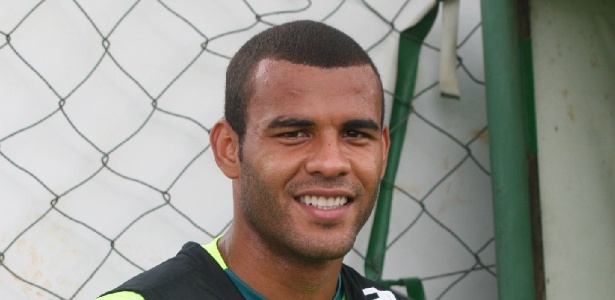Ernando é o escolhido do Inter para substituir Rodrigo Moledo, vendido ao Metalist-UCR - Site oficial do Goiás
