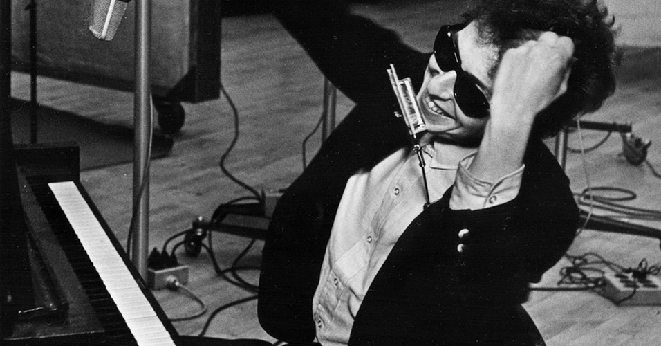 A exposição "Photographs of Bob Dylan" reúne fotos feitas por Daniel Kramer durante turnê do bardo, entre 1964 e 1965. Kramer registra a metamorfose do artista de trovador folk a ícone do rock 'n' roll - Daniel Kramer