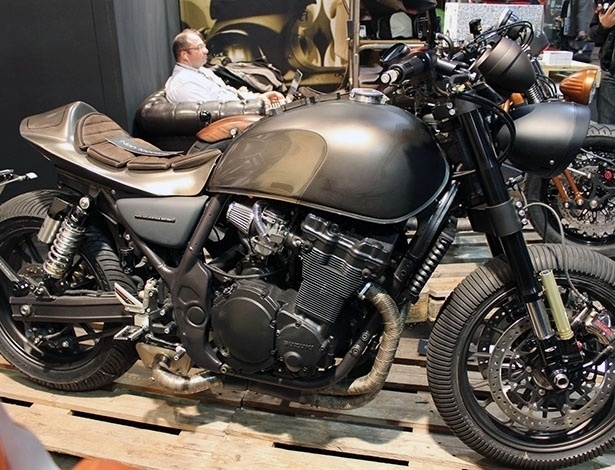 Customização no Salão de Milão 2012 - Carlos Bazela/Infomoto