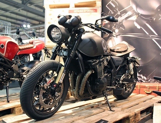 Customização no Salão de Milão 2012 - Carlos Bazela/Infomoto