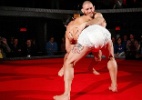 Veja as fotos do treino aberto do UFC 154, com GSP, Condit e apresentação de sumô