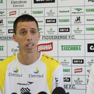 Fernando Gil acredita que os jovens testados podem ser utilizados por Adilson em 2013 - Figueirense/Luiz Henrique
