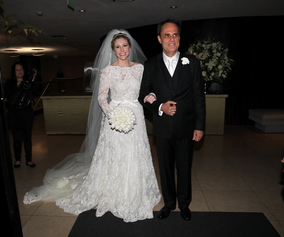 Marcela Leifert, irmã de Tiago, e Willem van Weerelt, diretor do programa de Jô Soares, se casam em São Paulo (17/11/12)