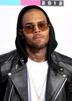 O rapper Chris Brown se envolve em confusão com mais seis pessoas em Los Angeles