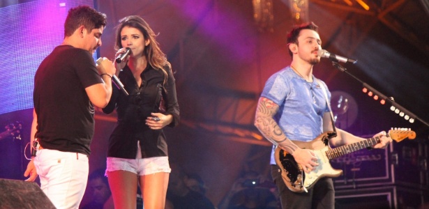 Paula Fernandes faz participação especial no show de Jorge e Mateus no "Caldas Country Show" (18/11/12) - Thiago Duran/AgNews 