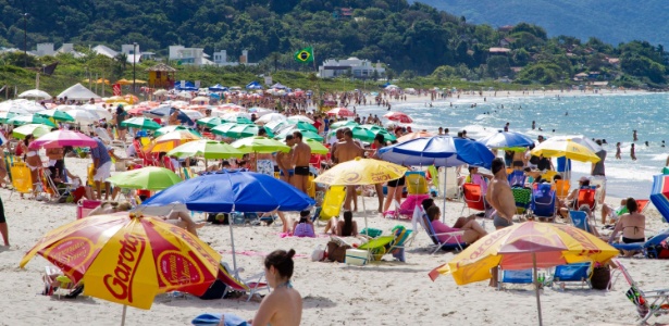 Vista da praia de Jurerê Internacional, em Florianópolis - Cristiano Andujar/UOL