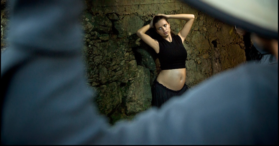 A modelo Adriana Lima foi uma das retratadas por Steve McCurry para o Calendário Pirelli 2013 (22/11/12)